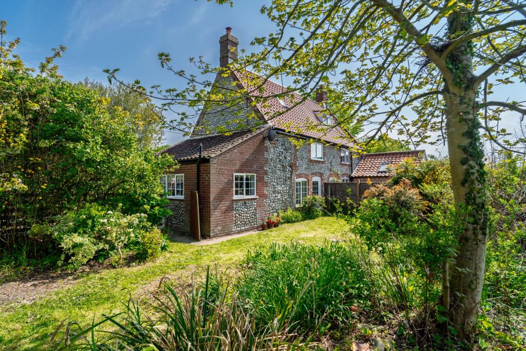 Main image of property: Delightful Character Cottage in Gresham