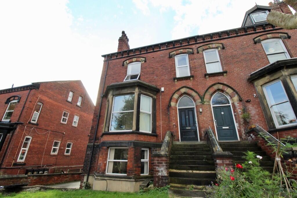 House in Leeds, Headingley Hill, Headingley - View 2