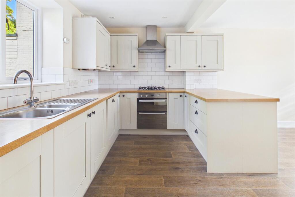 House in Ipswich - View 3