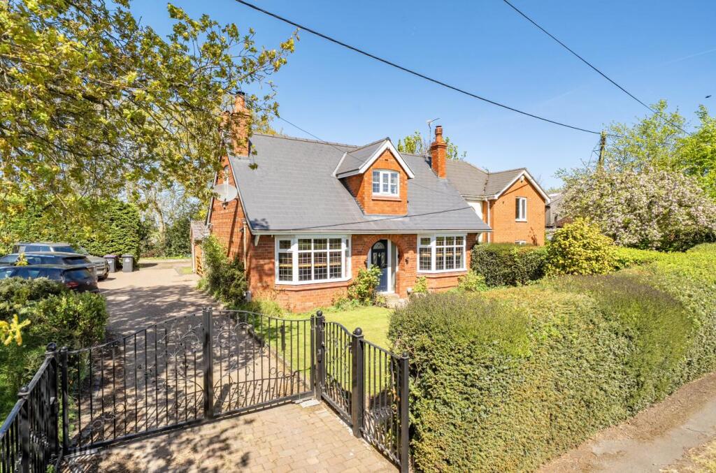 4-bed detached on Welshampton, Nr Ellesmere., £535,000