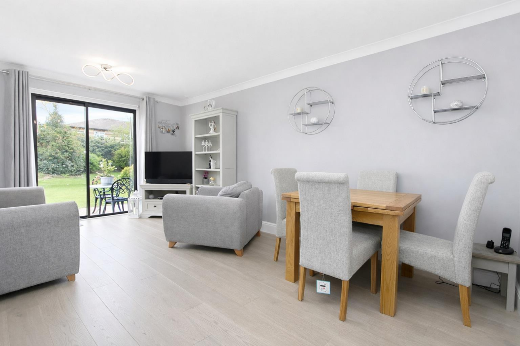 Main image of property: Cavendish Court,  Holmwood Gardens, Wallington