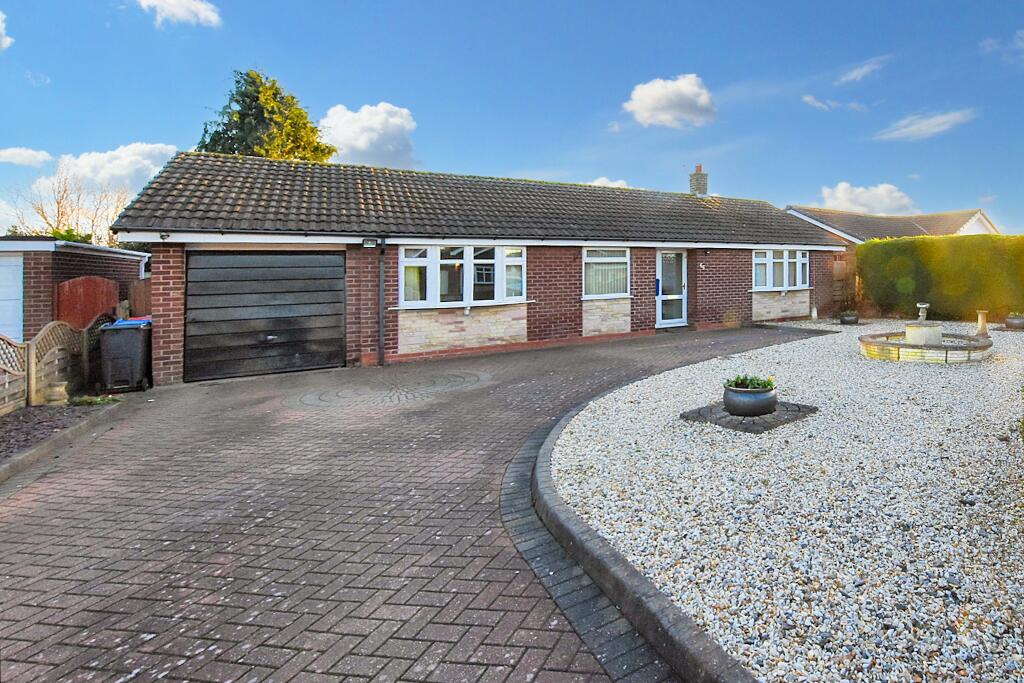 3-bed house on Shores Green Drive, Wincham, Northwich, £225,000