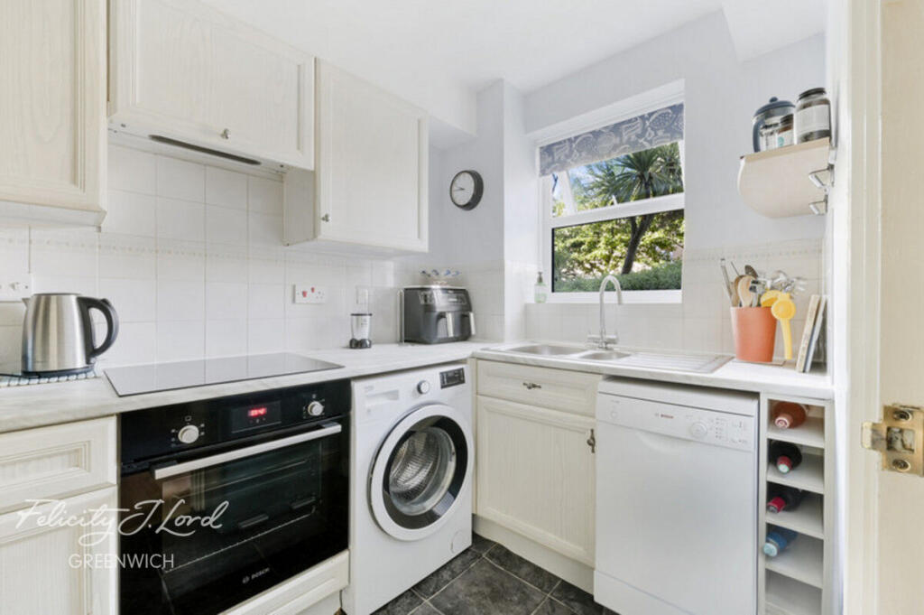 Apartment in London, Millennium Quay, Greenwich Peninsula - View 5
