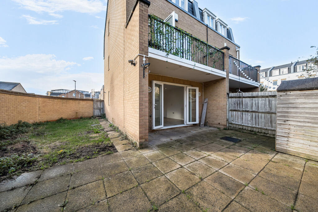 Main image of property: Franklin Place, London