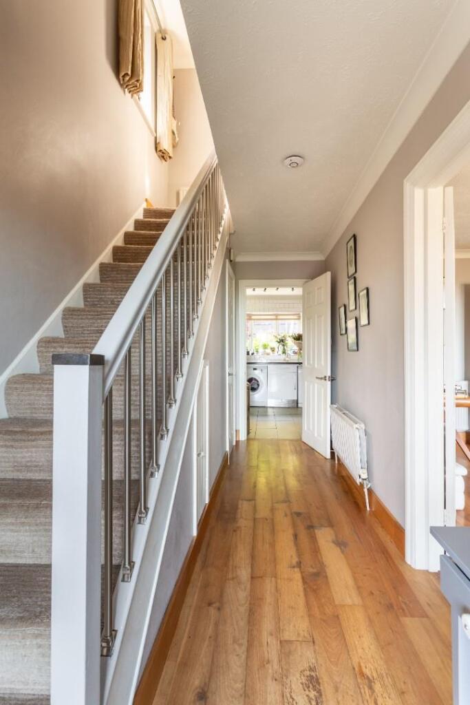 Treetops Close, Brighton - View 5