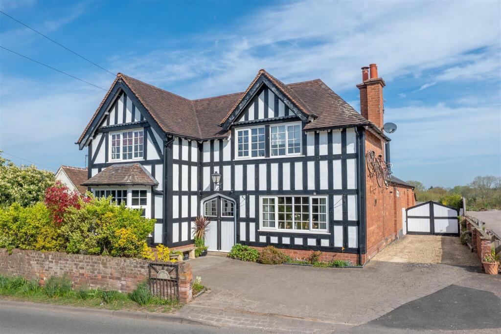 Main image of property: Henley Road, Claverdon, Warwick