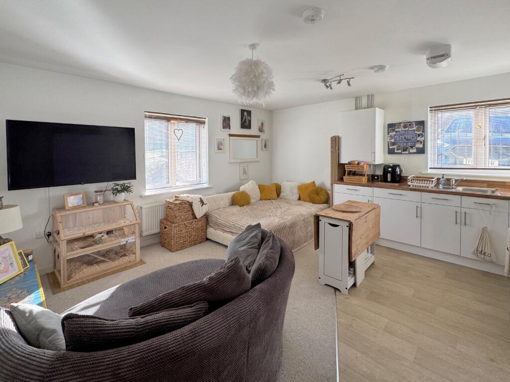 Apartment in Dartford - View 2