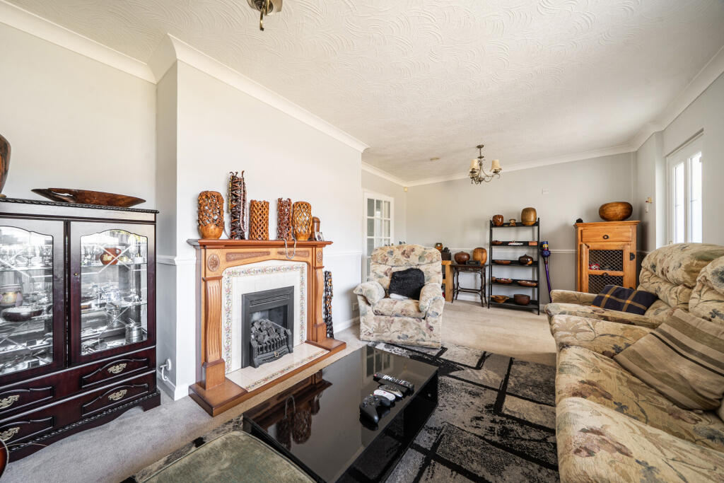 House in Taunton, Galmington - View 4