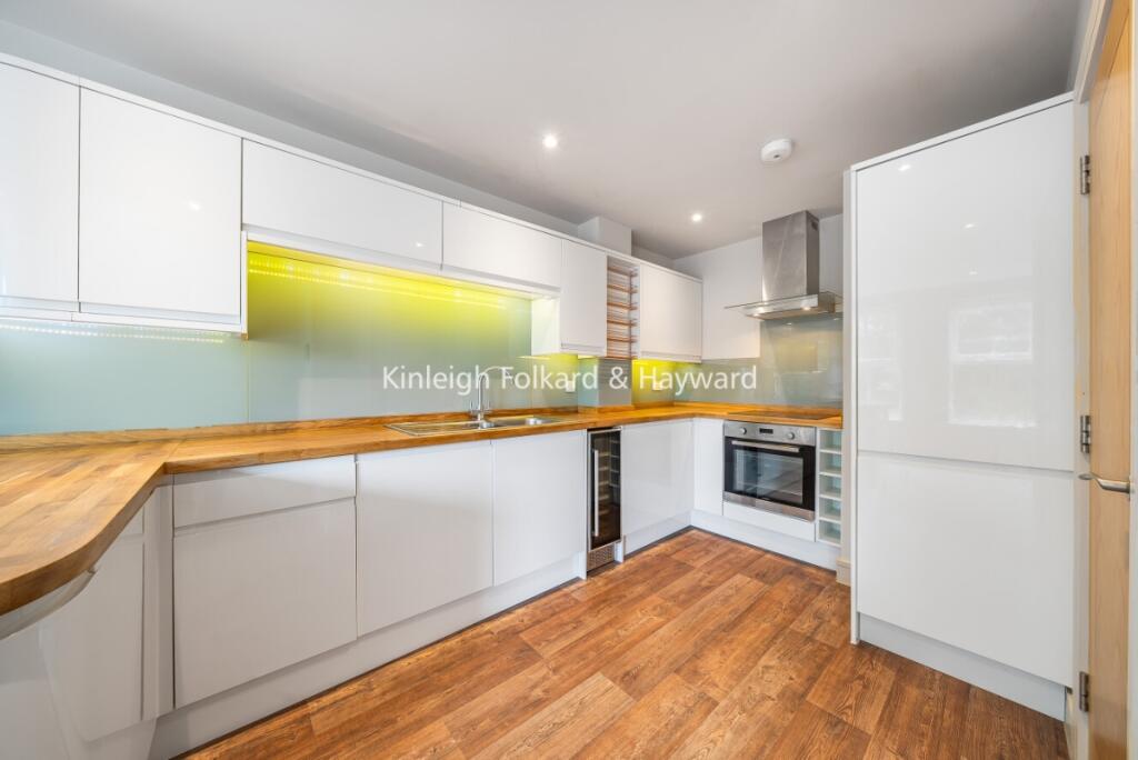 Apartment in London - View 2
