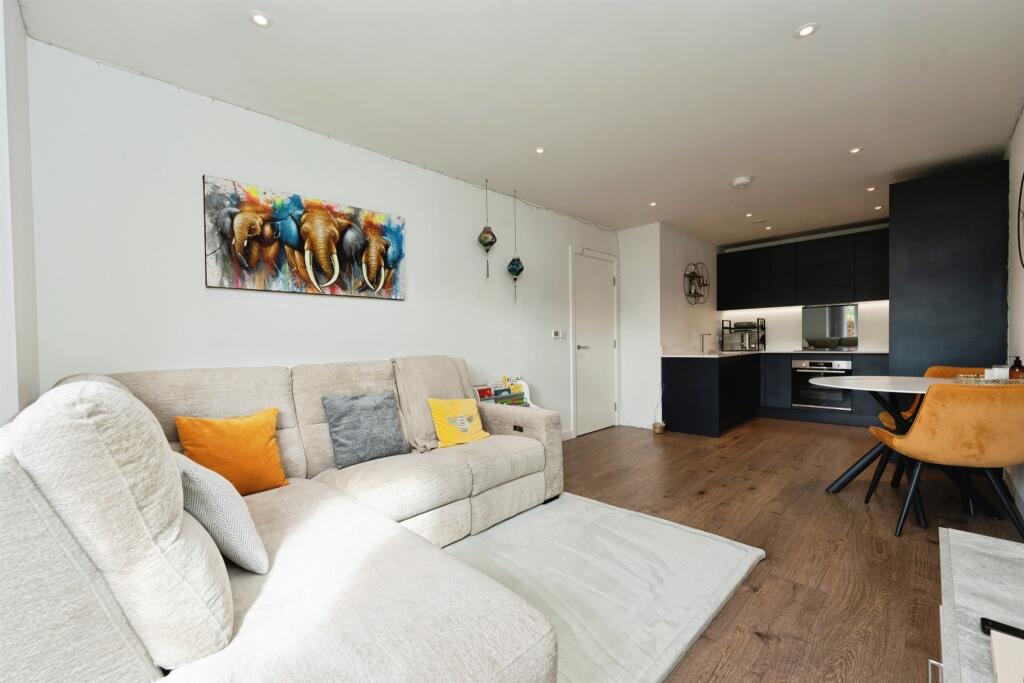 Main image of property: Frogmore Avenue, Watford