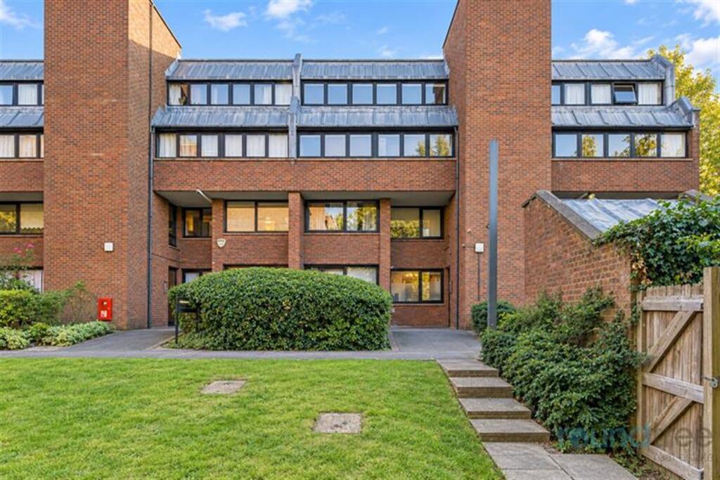 Main image of property: Chandos Way, Wellgarth Road, NW11