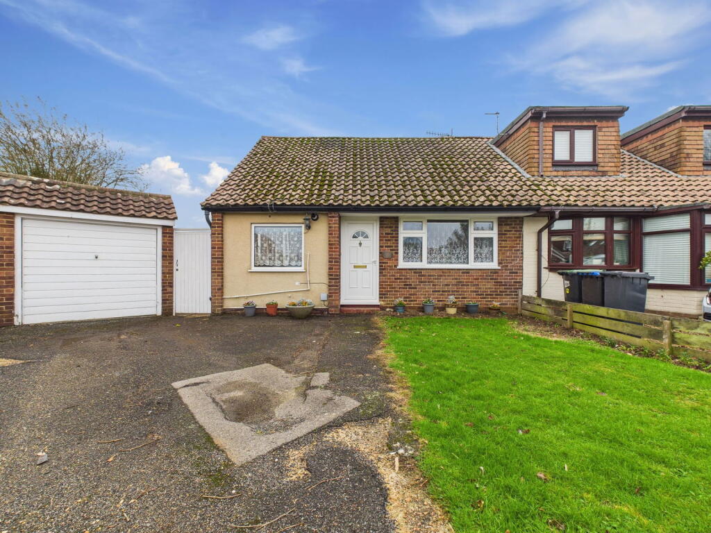 2-bed semi-detached on Burnside Crescent, Sompting, Lancing, BN15 9TJ, £365,000