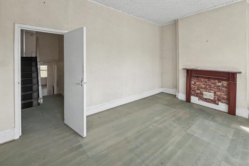 Apartment in London - View 4
