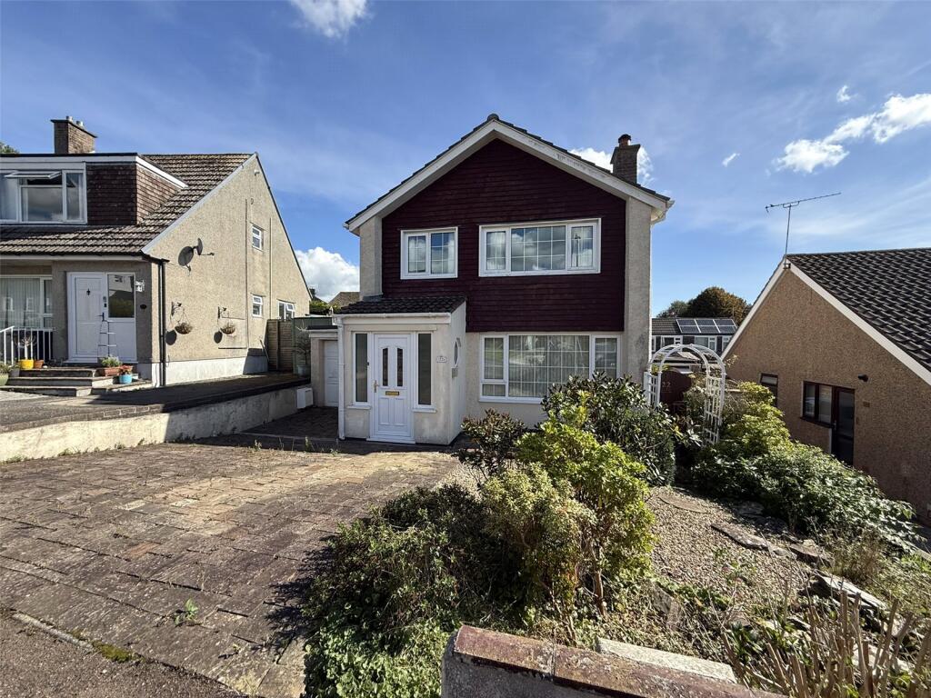 3-bed detached on Meadow Drive, Biscovey, Par, PL24, £280,000