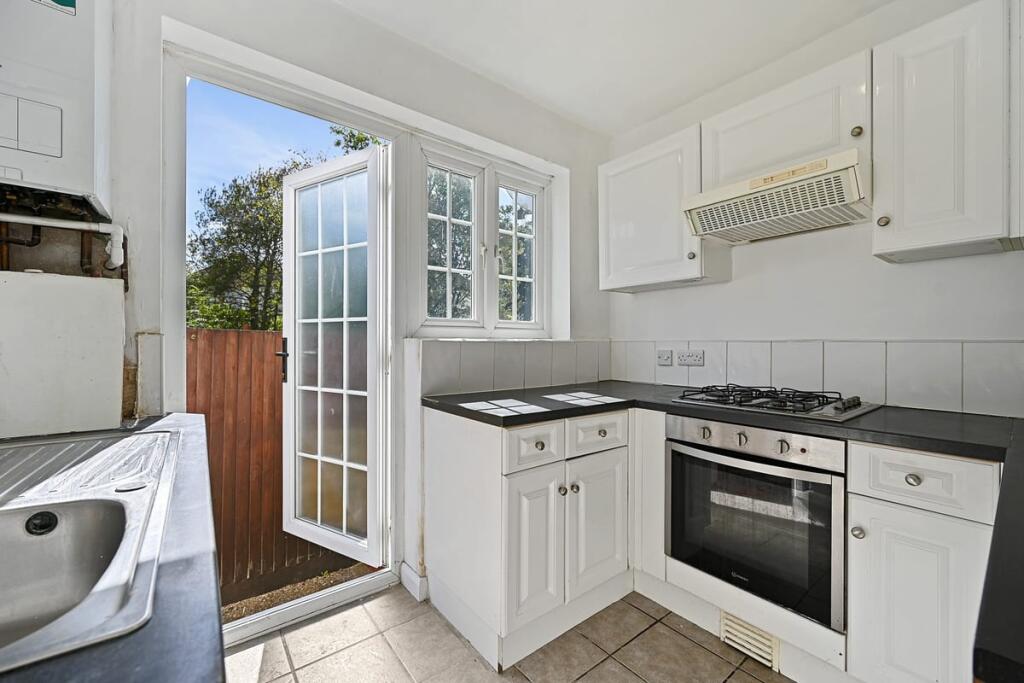 Apartment in London - View 3