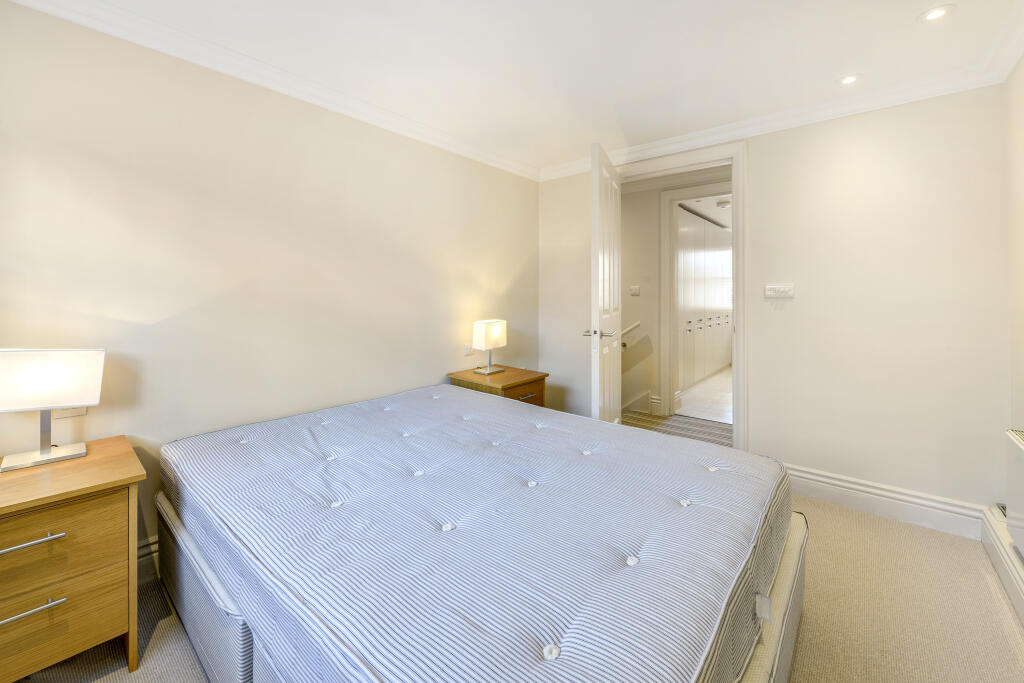 Apartment in London - View 4