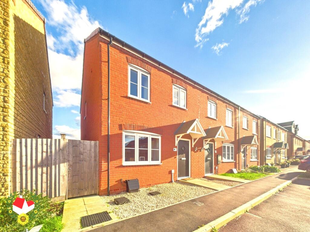 3-bed terraced on Carbonel Close, Hardwicke, GL2, £155,000