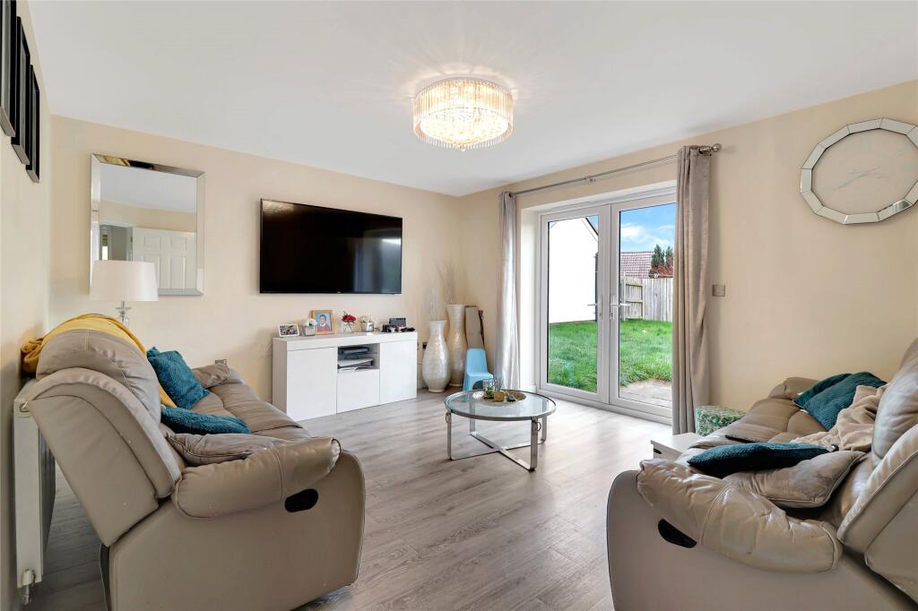 44, Sea King Close photo 2