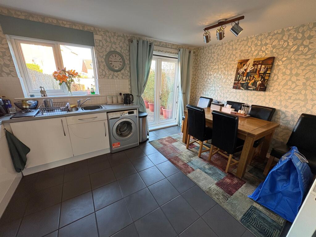 Nightingale Drive, Stockton-On-Tees photo 4