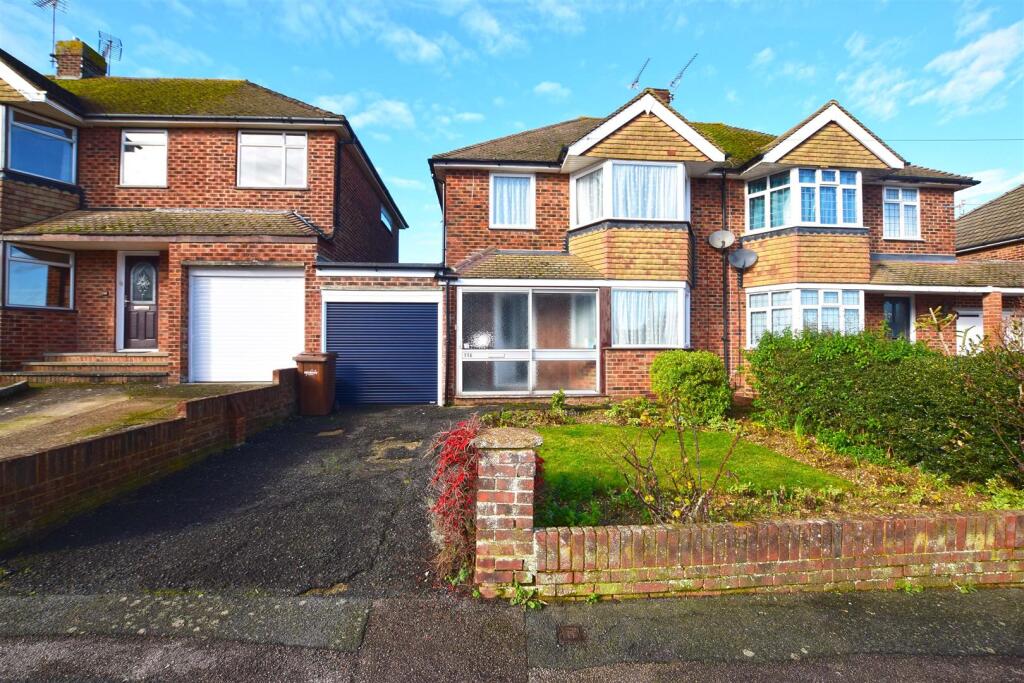 Main image of property: Taverners Road, Rainham
