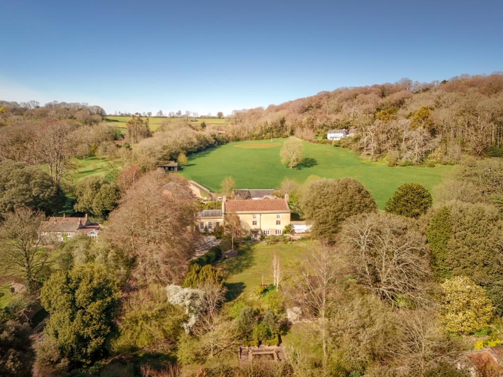 9-bed detached on Wraxall Hill, Wraxall, Bristol, Somerset, BS48, £2,000,000