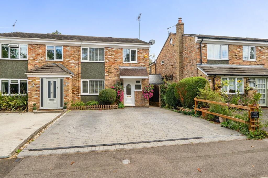 Main image of property: Neville Close, Stoke Poges, Buckinghamshire, SL2