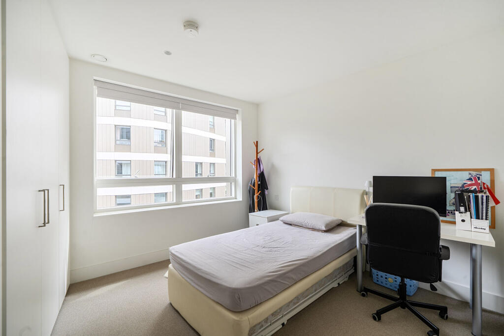 Apartment in Harrow - View 5