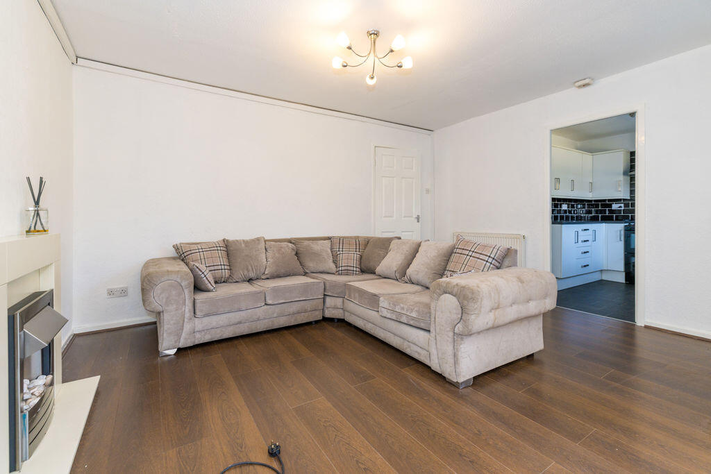 Apartment in Wigan, Greater Manchester - View 5