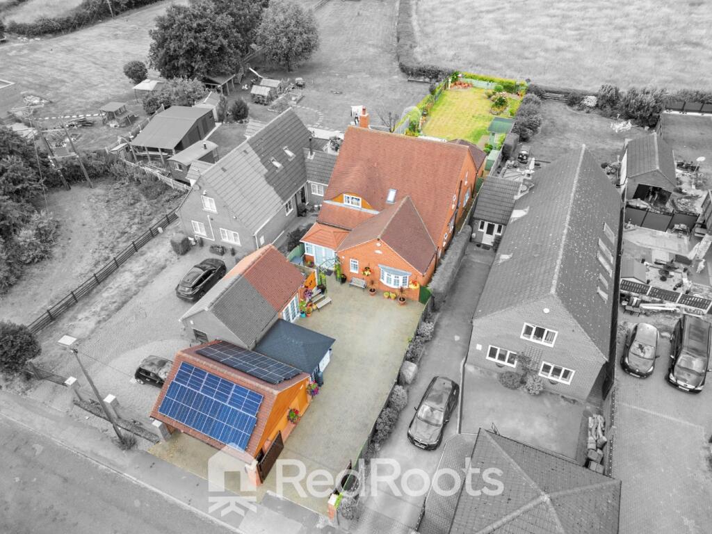 Main image of property: Fieldside, Braithwaite Lane, Braithwaite, Doncaster, South Yorkshire, DN7