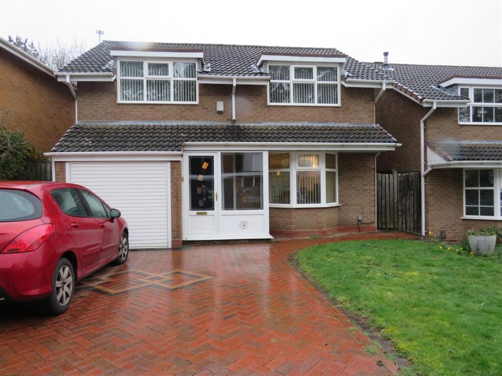 Main image of property: Kingsleigh Drive, Castle Bromwich.