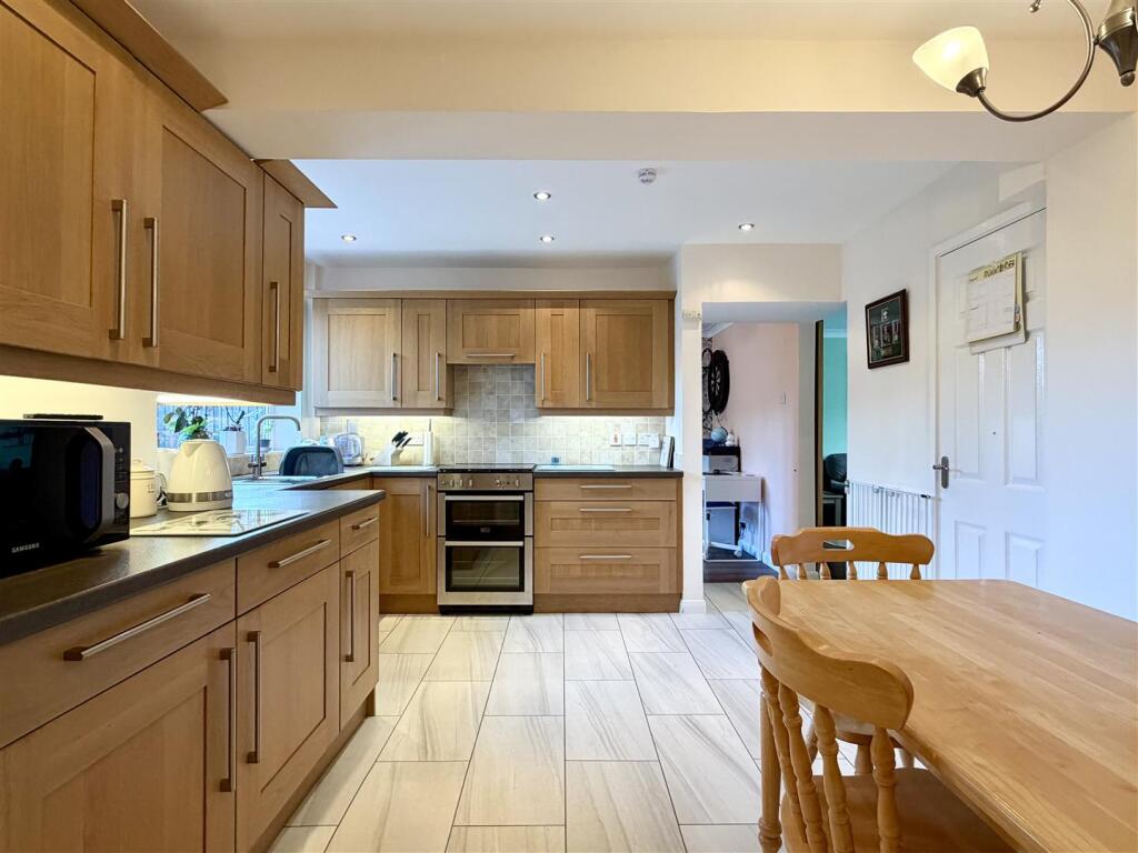 House in Hereford, Herefordshire - View 5
