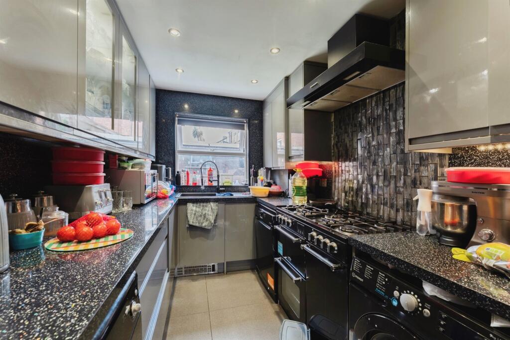 House in Wirral, Liverpool City Region - More