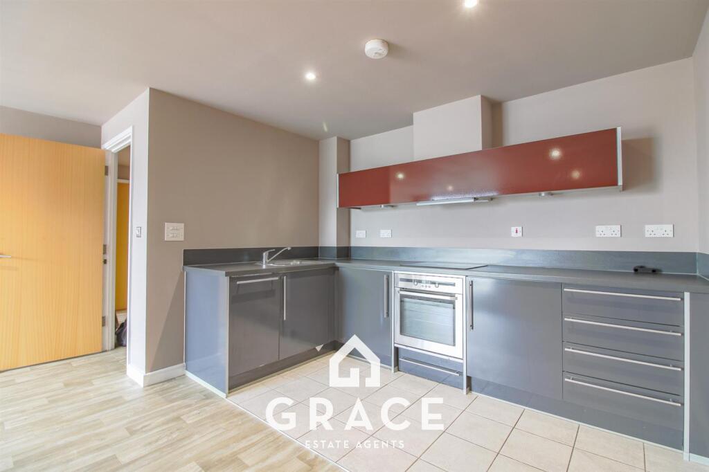 Apartment in Ipswich - View 4