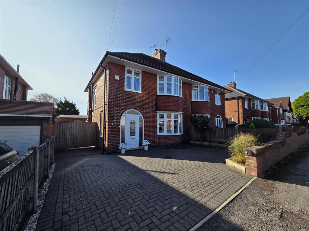 Main image of property: Sutton Road, Mansfield