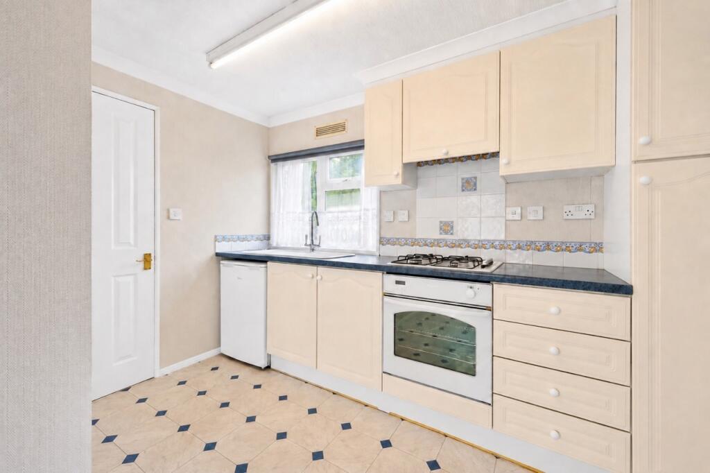 House in St Albans - View 3