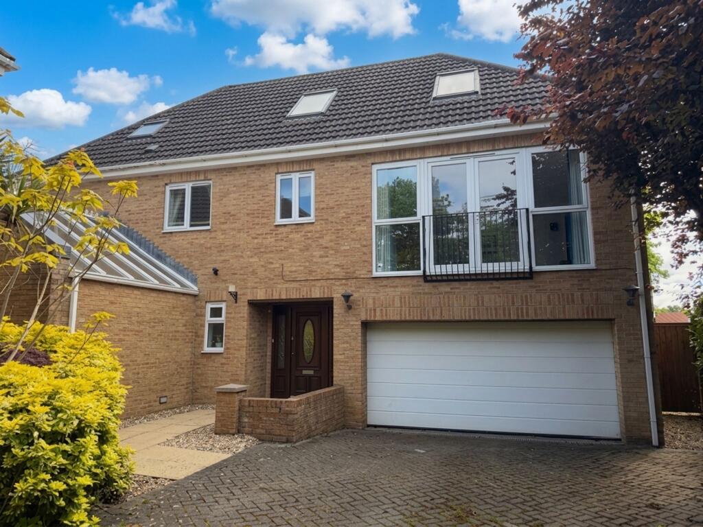 Main image of property: Down Road, Alveston, BS35
