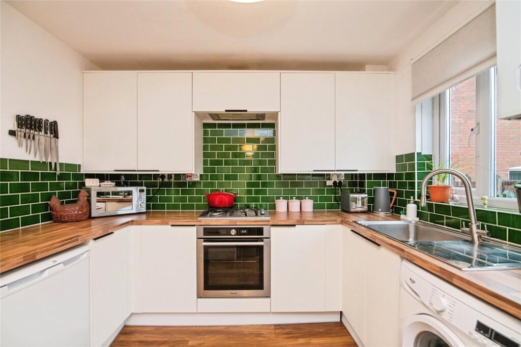 Haresfield Close, Redditch, Worcestershire, B97 - View 2