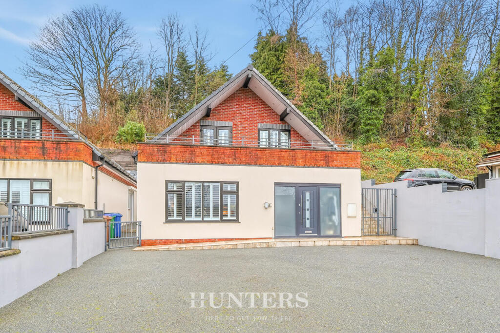 Main image of property: Mount Pleasant, Middleton, Manchester, M24