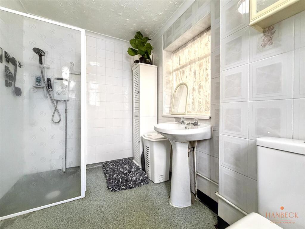 House in Hull, Kingston upon Hull - More