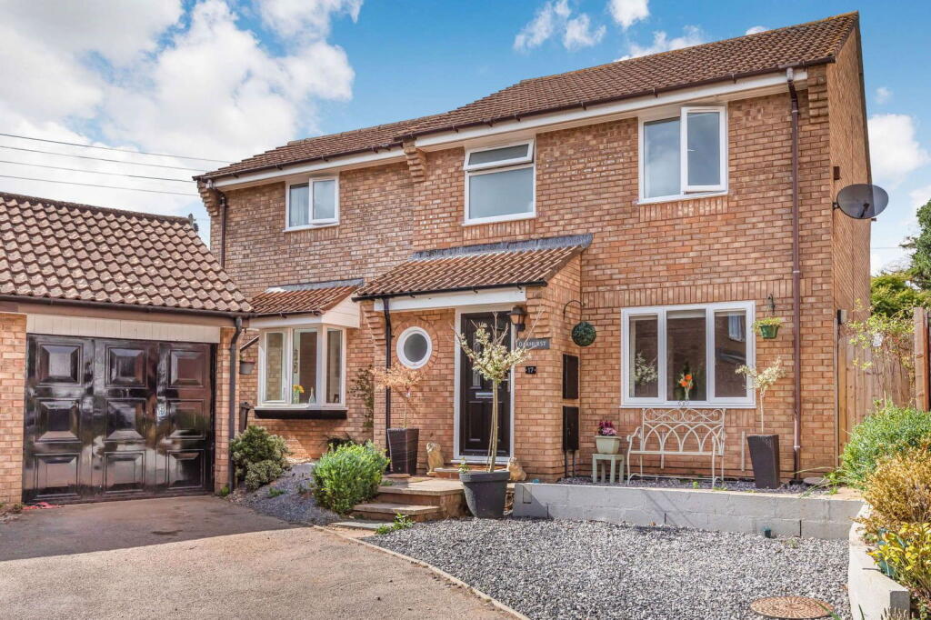 Main image of property: Durham Close, Exmouth, EX8 5QU