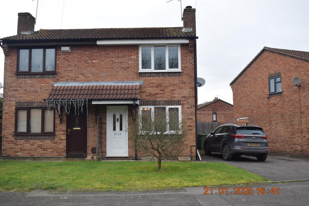 Main image of property: 73 Orford Rise, Galley Common, Nuneaton