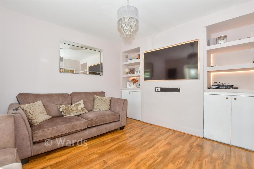Apartment in Tonbridge - More