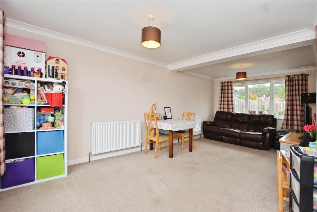 House in Doncaster - View 4
