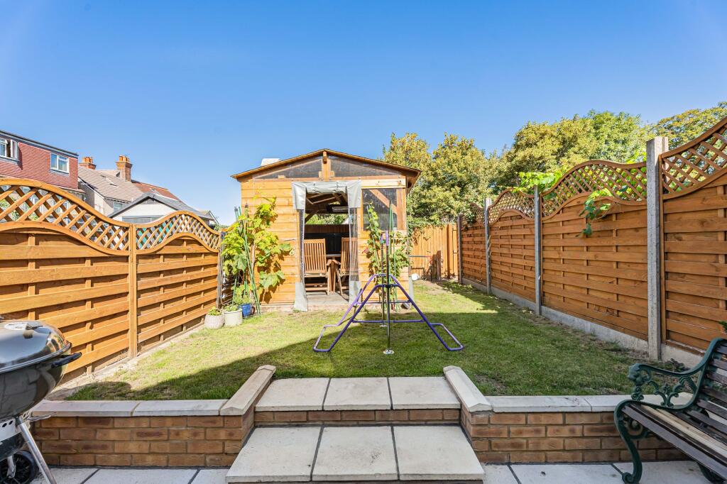 House in London - View 4