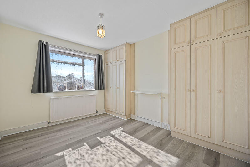 House in London - View 5