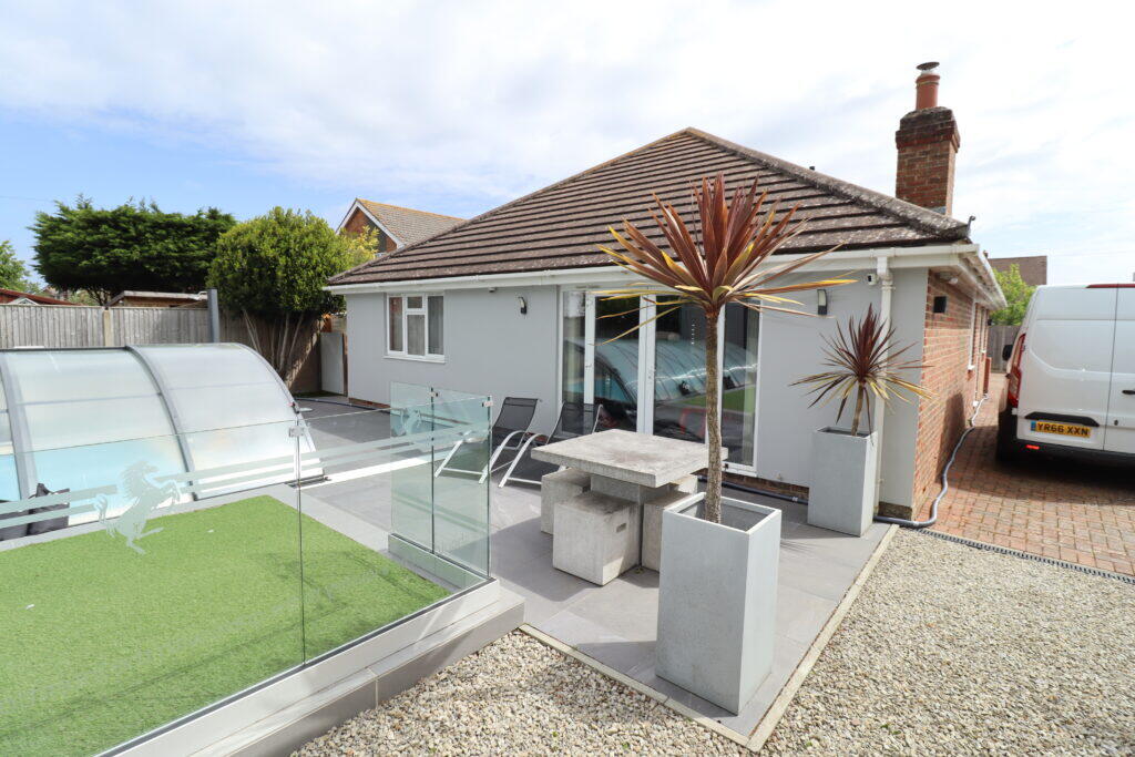 House in Hayling Island, South Hayling - View 5