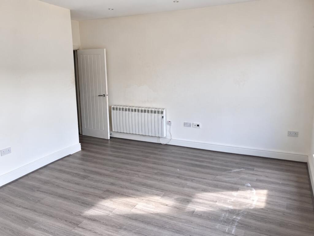 Apartment in Newcastle upon Tyne - View 3