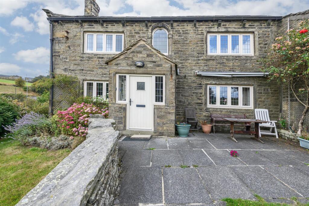 House in Bradford, Denholme Clough, Denholme - View 5