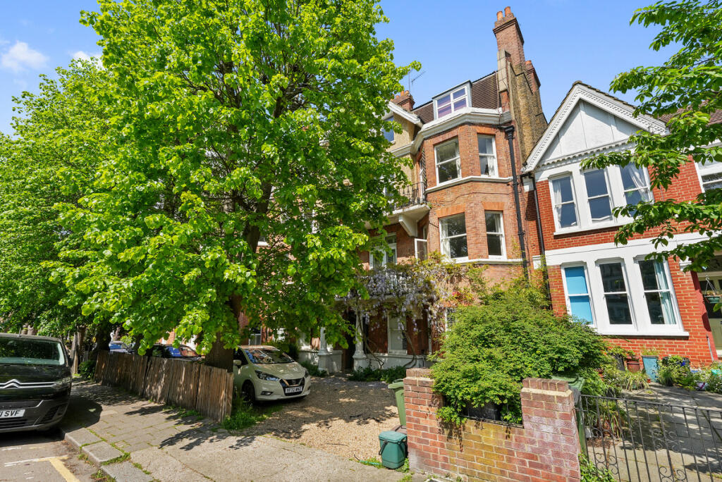 Apartment in London - View 4