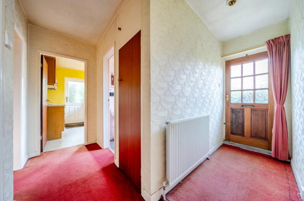 House in Grimsby, New Waltham - View 4